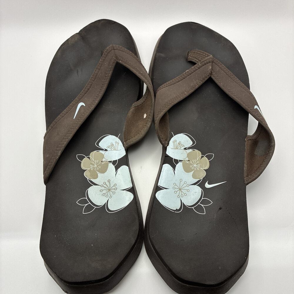 2006 Nike Celso Flip Flop Sandals W10 M9 Brown Floral Design